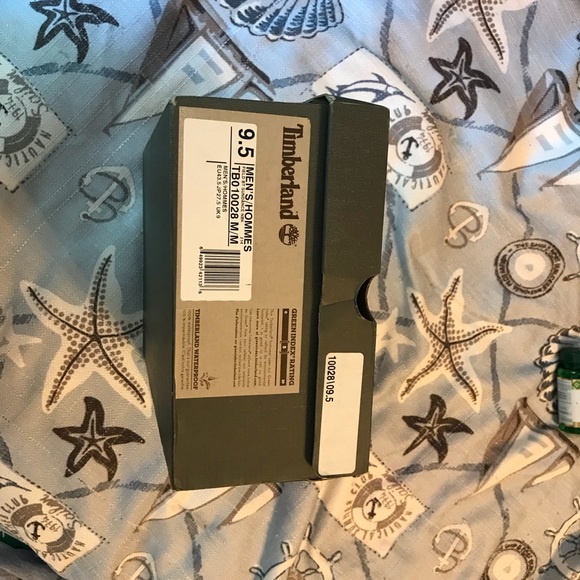 Timberland Classic Field Boots Size 9.5 main image 2